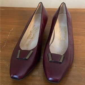 Salvatore Ferragamo Burgundy Heels Vintage Leather size 10